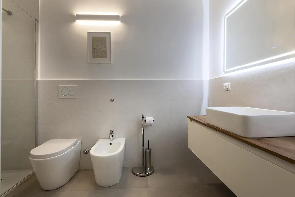 2 Bedrooms De Angeli - 20 Minuti Dal Salone Del Mobile Milano Italia