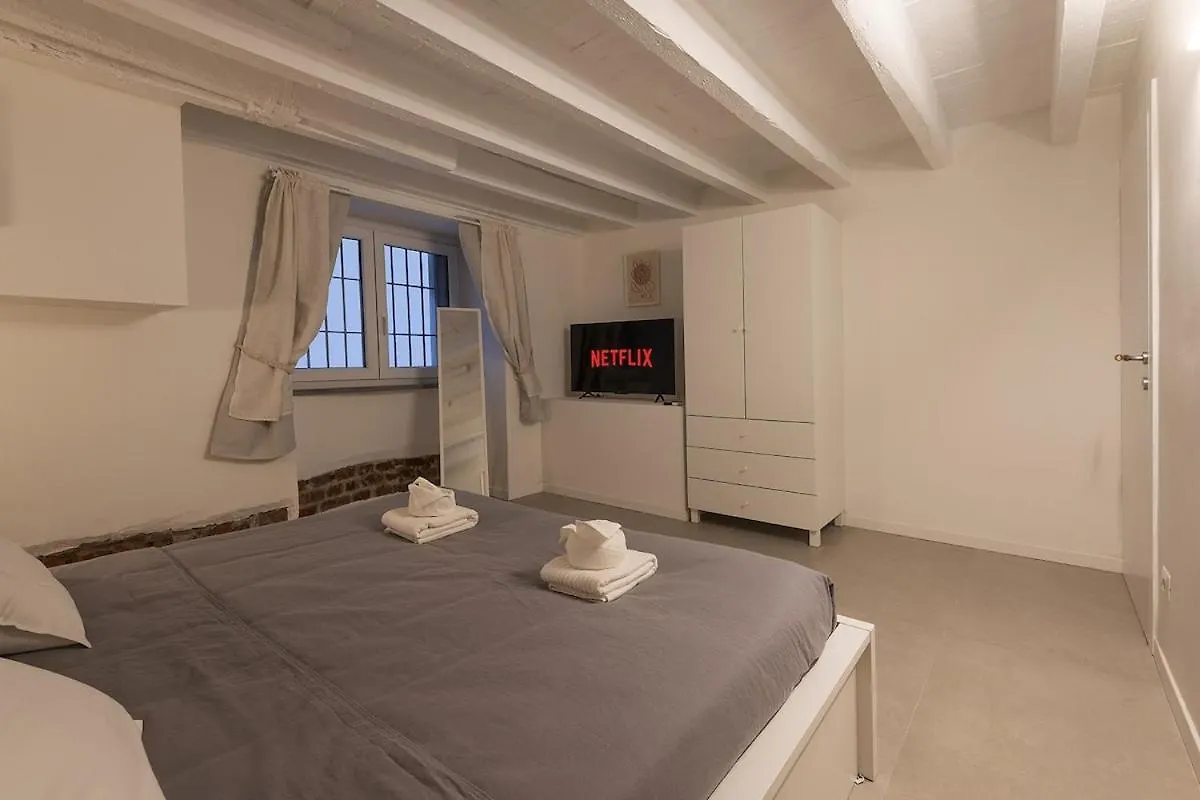 2 Bedrooms De Angeli - 20 Minuti Dal Salone Del Mobile Milano Italia