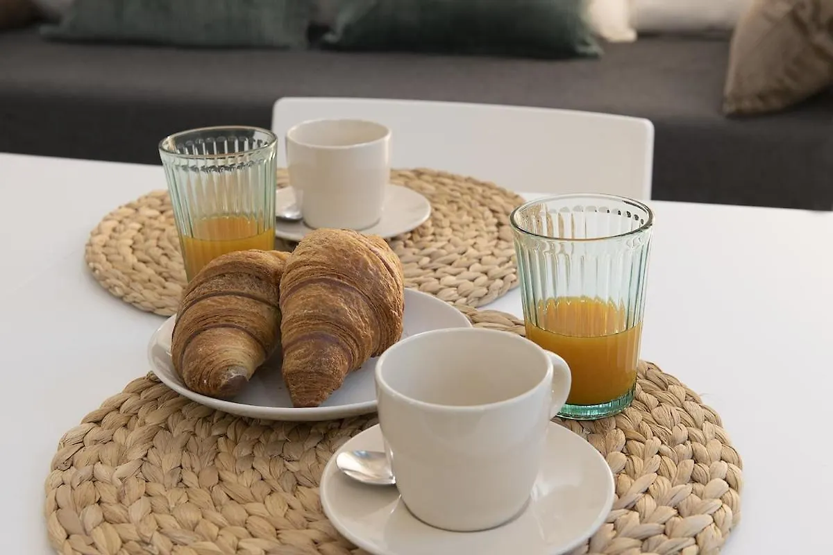2 Bedrooms De Angeli - 20 Minuti Dal Salone Del Mobile Milano Appartamento